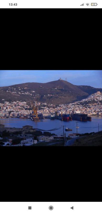 Appartamento Syros House With View Ermoupoli Esterno foto